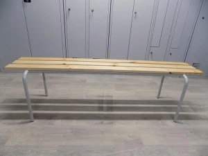 Ławka metalowa do szatni BHP 160 cm ŁO 16 z siedziskiem drewnianym ławeczka szatniowa socjalna